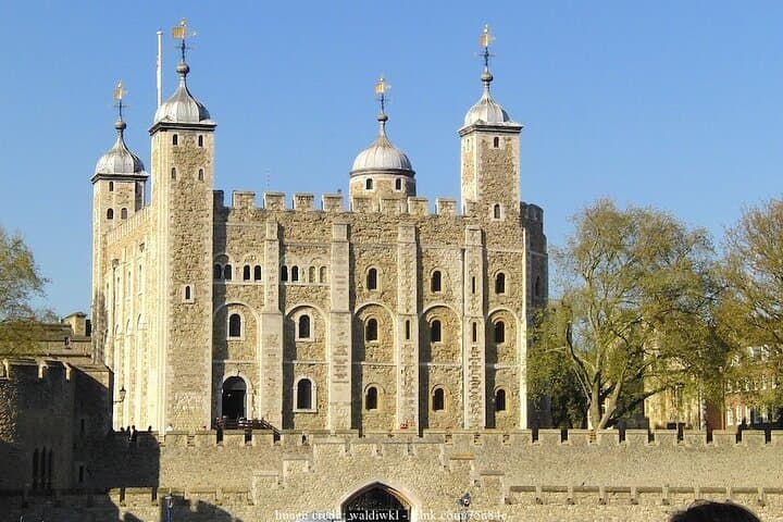 Private Tower of London Tour with Crown Jewels — Insider Guide