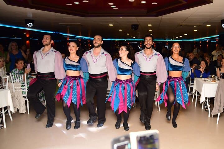 Istanbul Bosphorus Dinner Cruise: Nighttime Turkish Show & All-Inclusive Feast photo 5