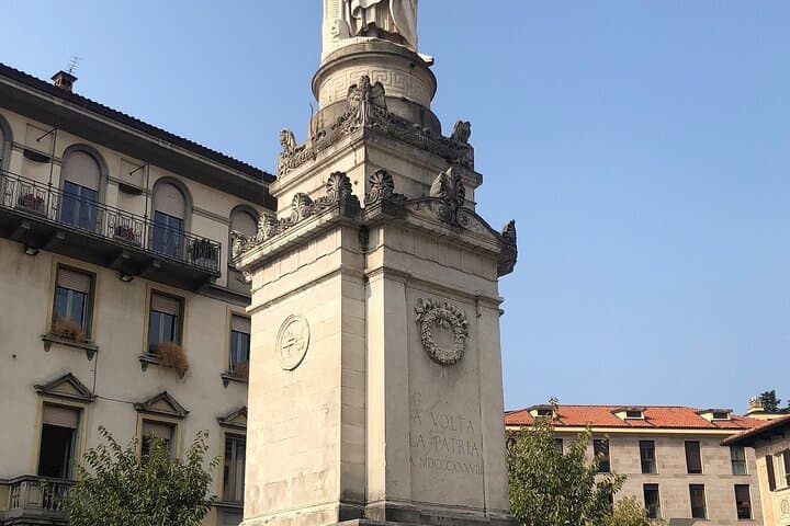 Como Self-Guided Walking Tour: Downtown Highlights & Practical Guide photo 4