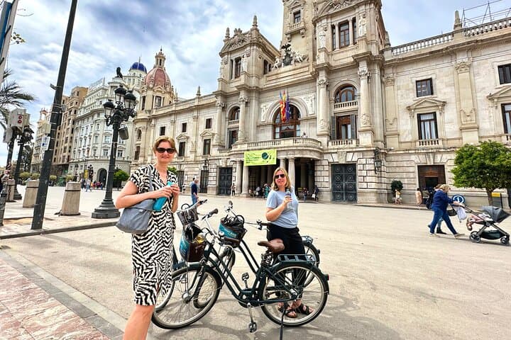 Valencia All-in-One Bike Tour: Guided City Route & Practical Tips photo 5