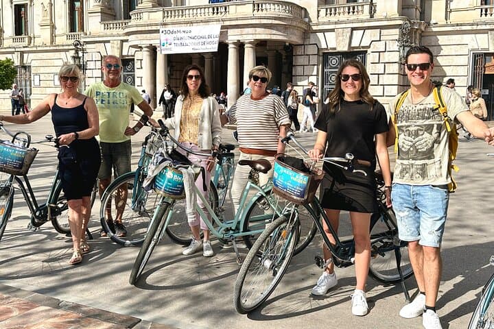 Valencia All-in-One Bike Tour: Guided City Route & Practical Tips photo 2