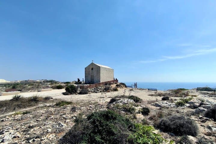 Explore Malta: Private Day Tour to Mdina, Dingli Cliffs & Blue Grotto photo 3