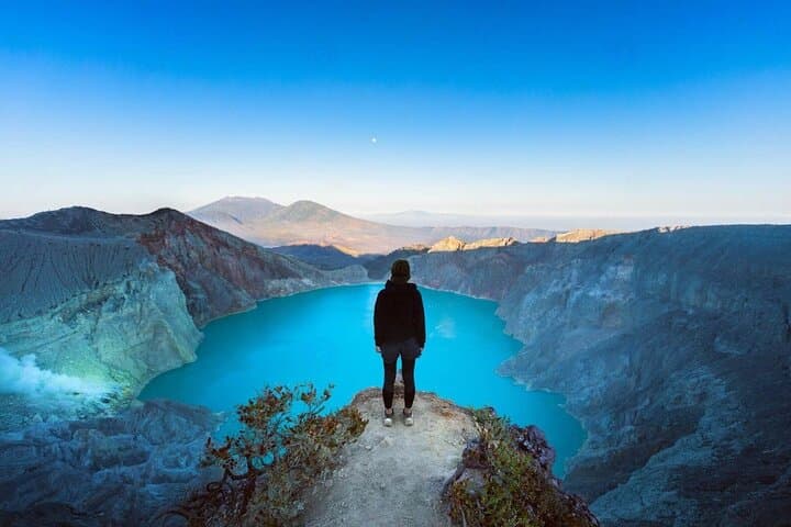 Overnight Ijen Blue Flames Trek from Bali: Night Hike to Kawah Ijen photo 2