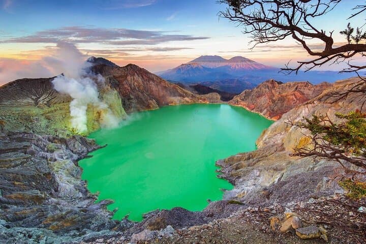 Overnight Ijen Blue Flames Trek from Bali: Night Hike to Kawah Ijen photo 4