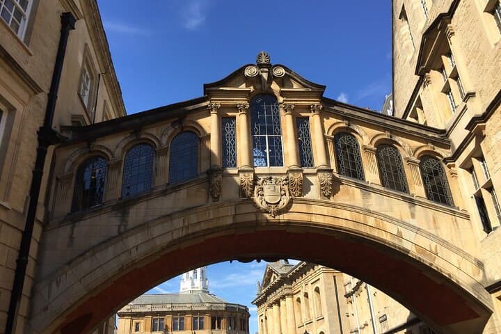 Private Day Trip from London to Oxford and Cotswolds Villages