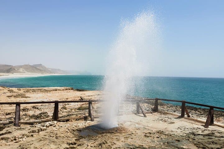 West of Salalah Private Tour — Mountains, Springs & Mughsail Beach photo 2