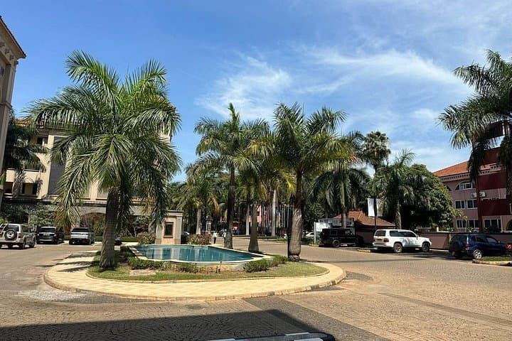 Entebbe Botanical Garden & Cultural Walk: Birds, Craft Market and Zoo in 3 Hours photo 2