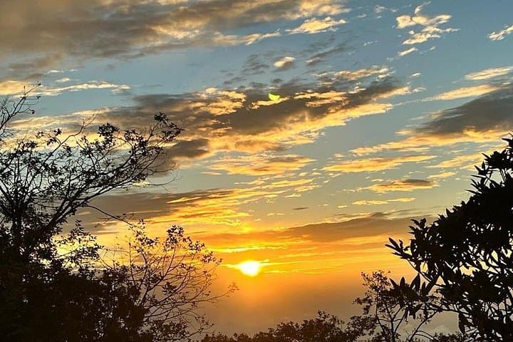Nagarkot Sunrise Viewpoint: Private Car Sunrise Tour from Kathmandu