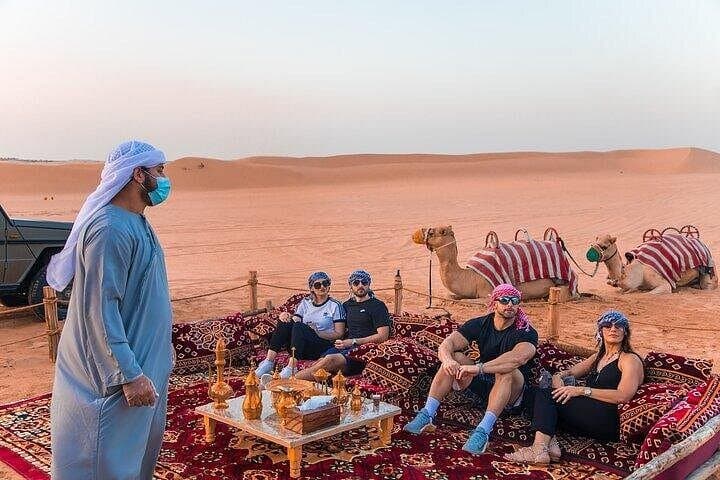 Private Evening Heritage Safari in Al Marmoom — Vintage G-Class & Bedouin Dinner photo 3