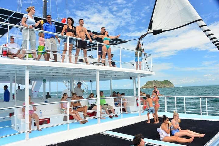 Catamaran Adventure From Manuel Antonio — Quepos Coastal Cruise & Snorkeling photo 3