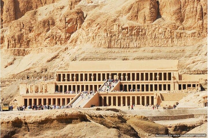 Ancient Horizons: 4-Day Nile Cruise from Aswan to Luxor with Abu Simbel and Hot Air Balloon photo 3