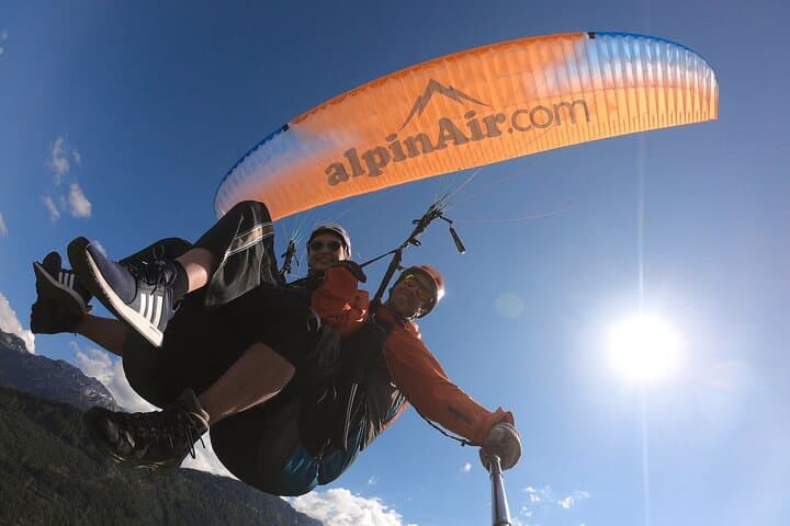 Tandem Paragliding Interlaken: Beatenberg to Höhematte Top Flight