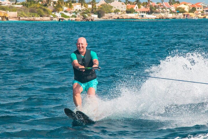 Private REVOLVE Watersport Boat Tour in Bonaire — Wakeboard, Waterski & Towables photo 5