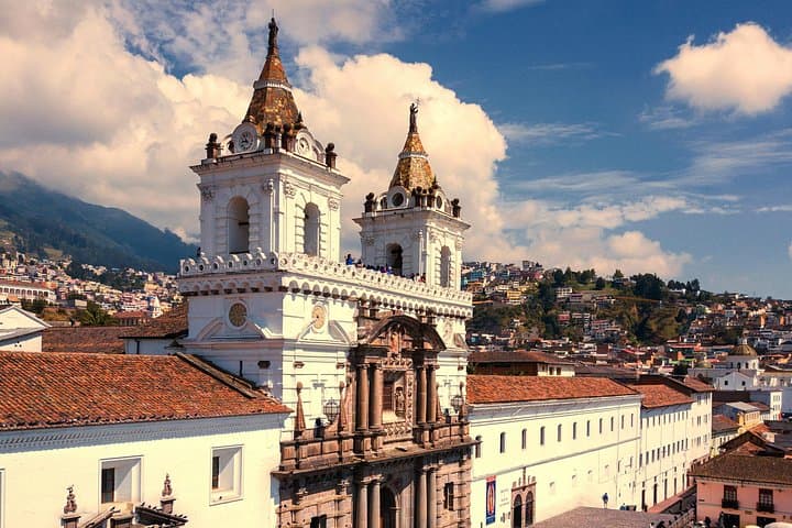Quito City Tour: Teleferico Heights and the Middle of the World photo 4
