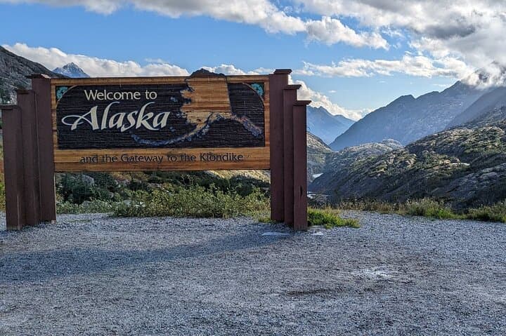 Skagway City and Summit Tour: Exploring Alaska’s Historic Gateway and White Pass Summit