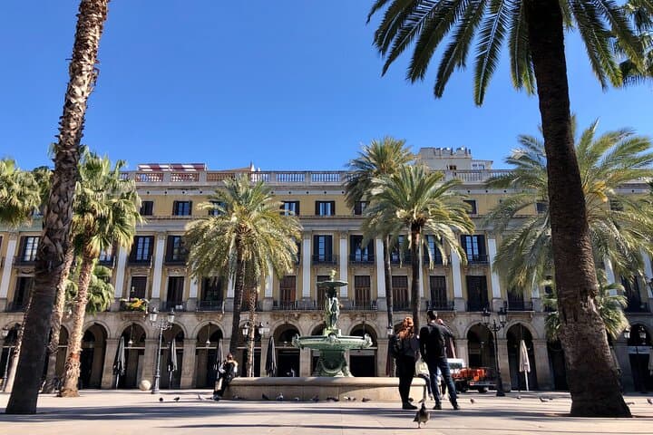 Private Gaudí Bike Tour — 3-Hour Modernisme Route in Barcelona photo 4