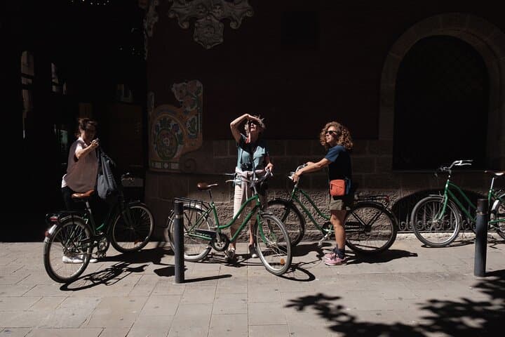 Private Gaudí Bike Tour — 3-Hour Modernisme Route in Barcelona photo 3