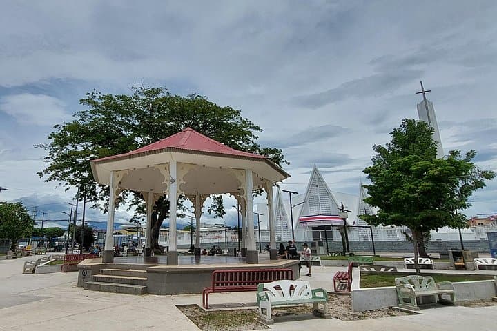 Liberia Walking Tour & Tree Planting: Culture, Coffee and Conservation in Guanacaste