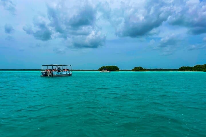 Bacalar Lagoon Boat Tour — Lake of Seven Colors Day Trip from Riviera Maya photo 6