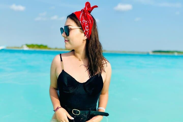 Bacalar Lagoon Boat Tour — Lake of Seven Colors Day Trip from Riviera Maya photo 3