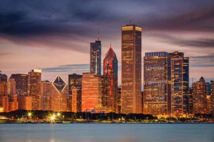 Downtown Chicago Architectural & Historical Private Walking Tour photo 3
