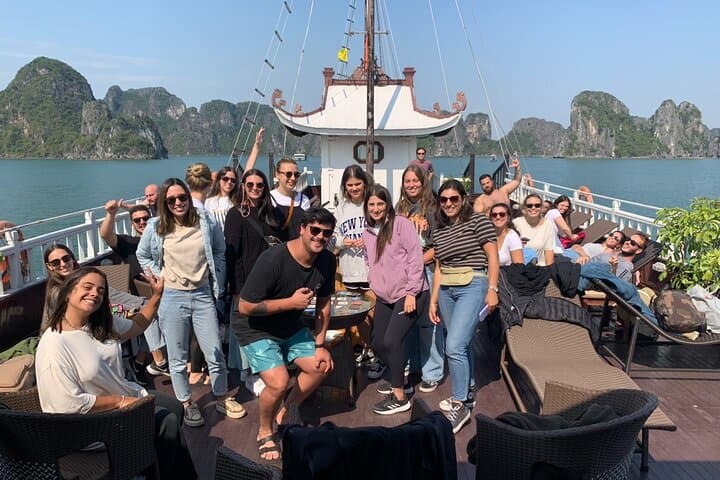 Halong Royal Palace Cruise — 2-Day Overnight with Kayaking, Titop & Sung Sot Cave photo 4