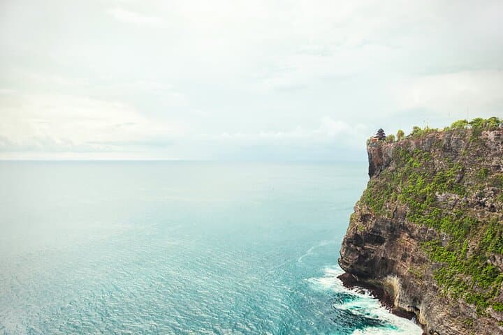 Clifftop Sunset: Private Uluwatu Tour with Kecak Fire Dance & Jimbaran Seafood Dinner photo 4