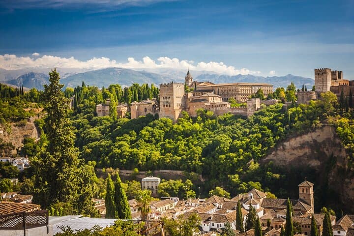 Granada Two-Day Alhambra, Albaicín & Sacromonte Walking Tour