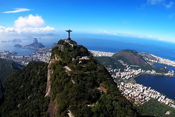 Helicopter Tour Over Rio de Janeiro: Sugarloaf or Lagoa Aerial Flight photo 2