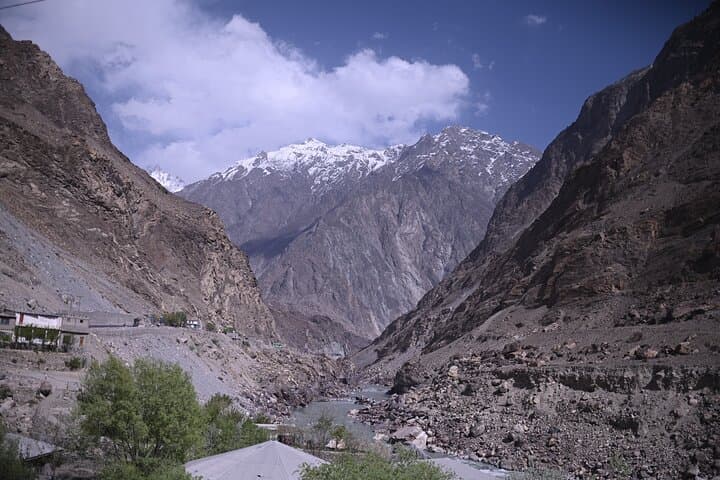 Hunza Valley 7-Day Adventure: Naran, Naltar, Khunjerab & Karimabad photo 3