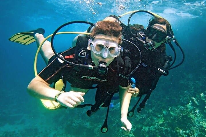 La Roqueta Island Beginner Scuba: Half-Day Dive & Acapulco City Tour photo 3