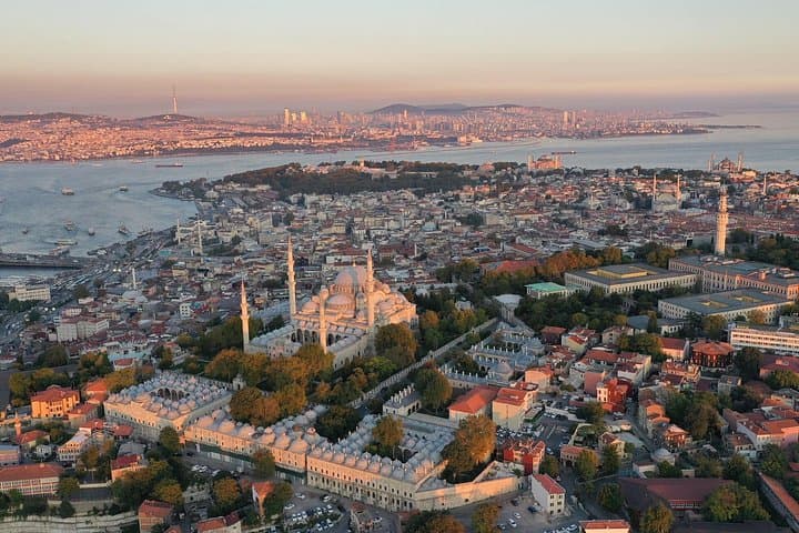Private Full-Day Shore Tour in Istanbul — Blue Mosque, Hagia Sophia & Grand Bazaar photo 2