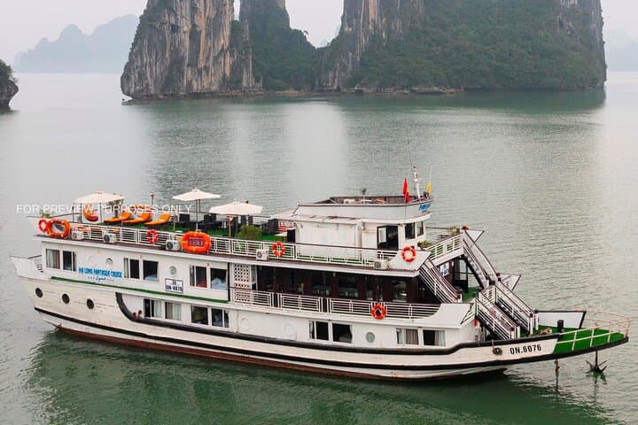 Ha Long Fantasea Cruise: 2-Day, 1-Night Overnight on the Bay photo 1