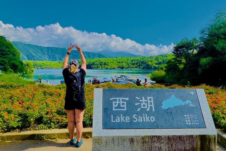 vip-mt-fuji-hakone-private-day-tour-lake-ashi-cruise-ropeway photo 5