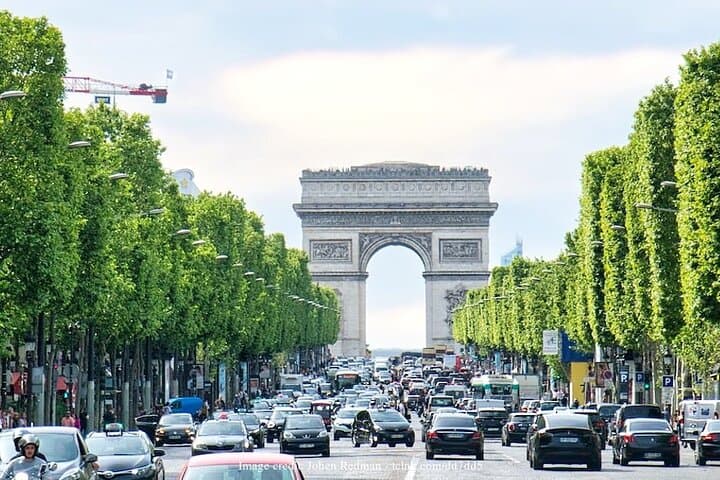 Private Half-Day Paris Highlights Walking Tour: Notre-Dame, Sainte-Chapelle & Latin Quarter photo 2