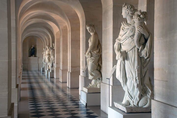 Private Paris to Versailles Royal Day Trip with Guide and Transport photo 5