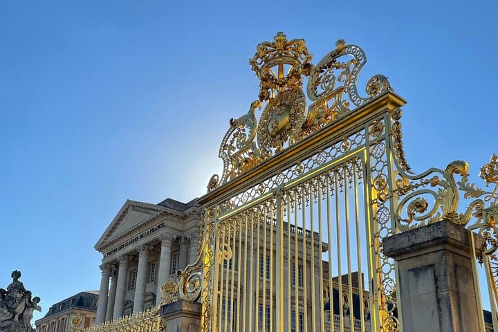 Private Paris to Versailles Royal Day Trip with Guide and Transport photo 2