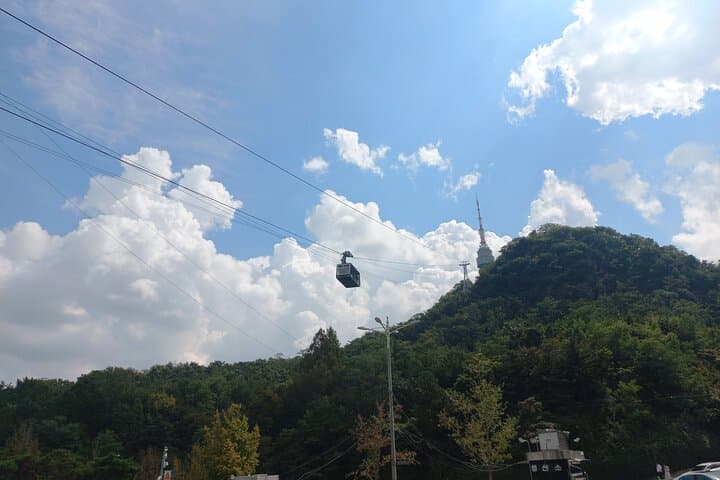 Customize Your Seoul: Full-Day Private Sightseeing Drive photo 2