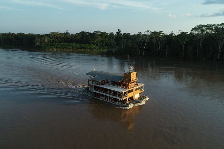 Luxury 4-Day Amazon River Cruise from Iquitos on the Delfin I photo 6