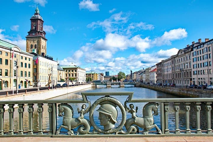 Private Full-Day Shore Tour in Gothenburg: Feskekörka, Haga & City Highlights