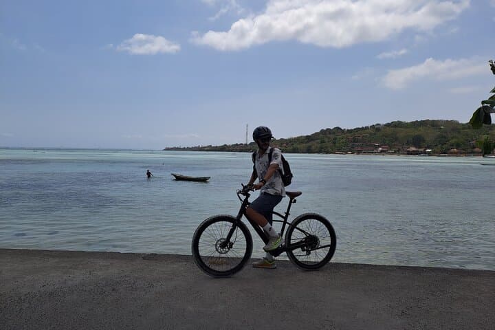 Electric Bike Tour of Nusa Lembongan: Devil's Tear, Mangroves & Yellow Bridge photo 6
