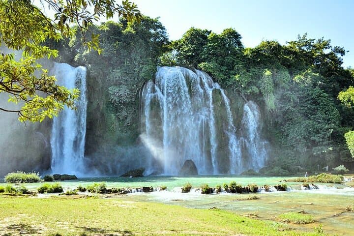 Ban Gioc Waterfall & Ba Be Lake: 3-Day Northern Vietnam Adventure
