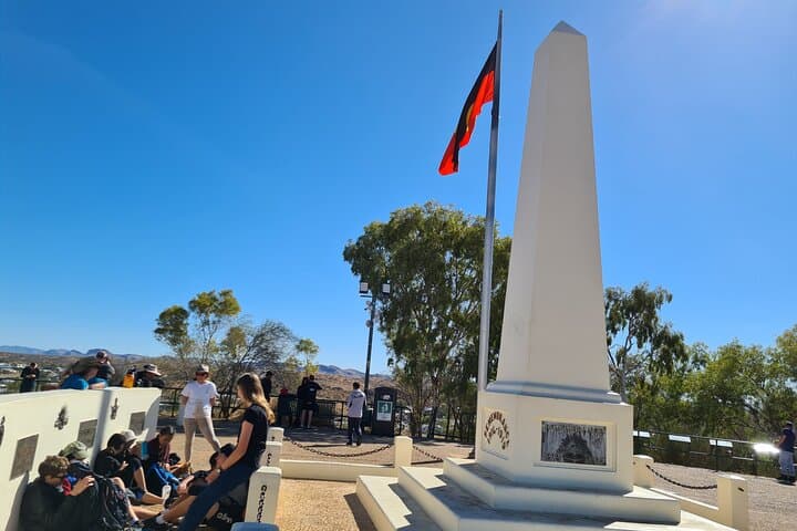 Alice Springs Town & Country Sunset: Half‑Day Private Tour