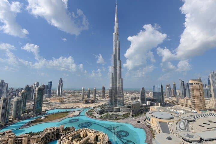 Burj Khalifa 124 & 125 + Dubai Frame: Skyline Combo with Private Transfer photo 4