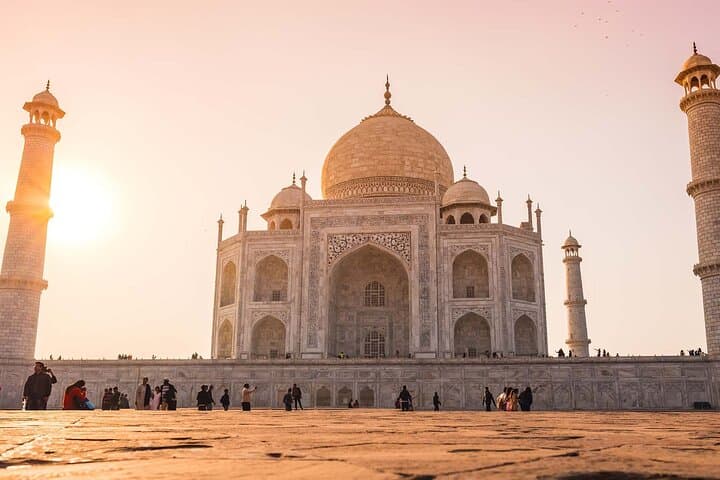 Same-Day Taj Mahal & Agra Fort Tour from Delhi — Full-Day Agra Excursion photo 4