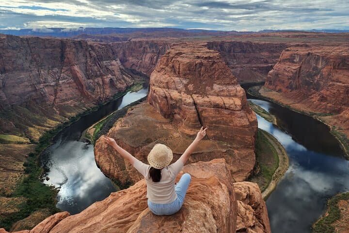 Antelope Canyon & Horseshoe Bend Day Trip from Las Vegas: What to Expect photo 5