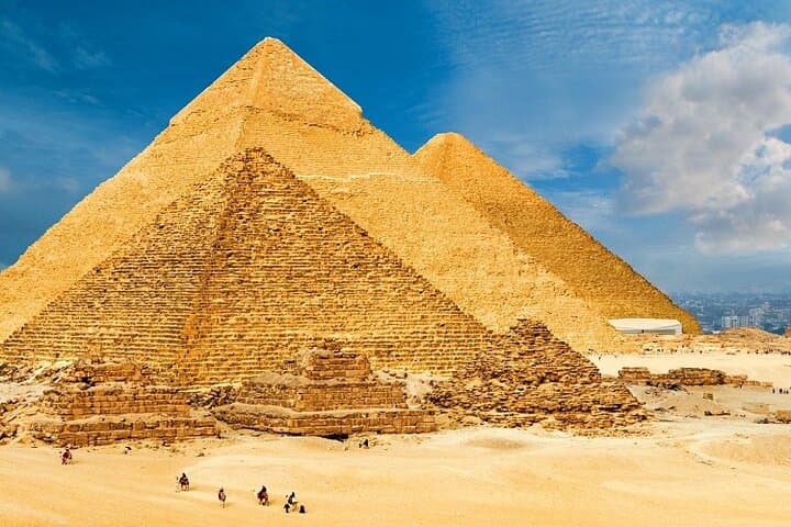Half-Day Giza Pyramids & Sphinx Guided Tour — Skip-the-Line Entry photo 3