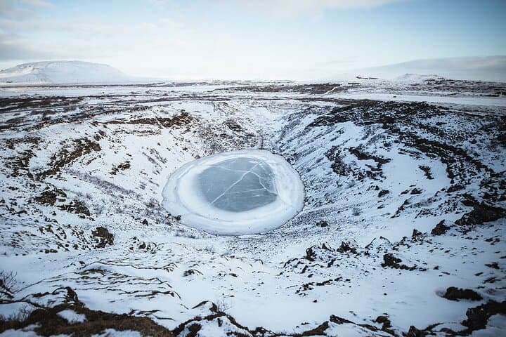 Golden Circle Private Tour with Pro Photo Package — Thingvellir, Geysir, Gullfoss & Kerid photo 5