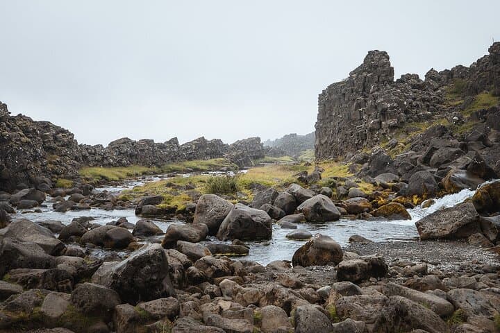 Golden Circle Private Tour with Pro Photo Package — Thingvellir, Geysir, Gullfoss & Kerid photo 6