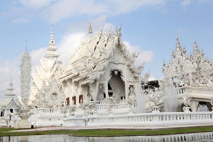 Chiang Rai White Temple, Blue Temple & Hill Tribe Village Day Tour photo 3